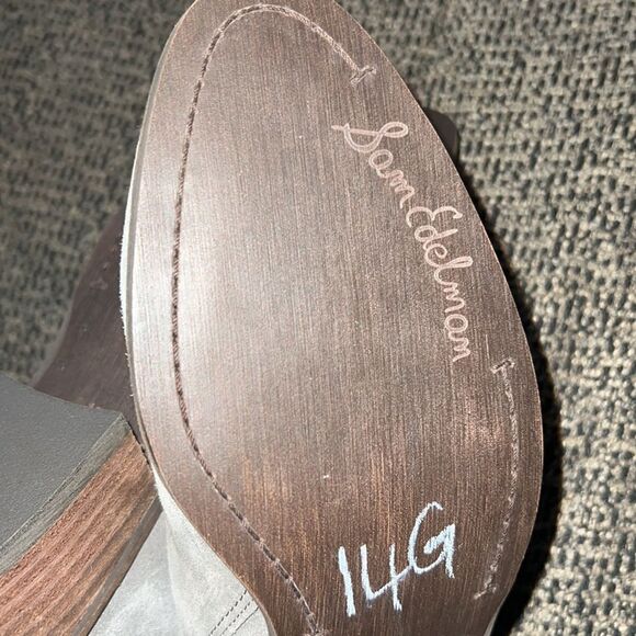 ✨ NWOT✨Sam Edelman Packer Gray Suede Ankle Boot✨ - Picture 7 of 7